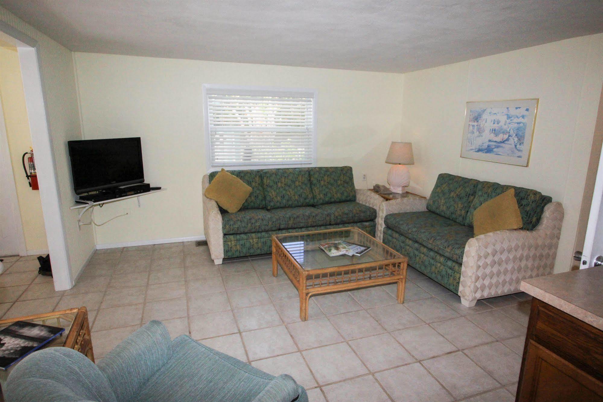 Gulf Breeze Cottages Sanibel Exterior photo